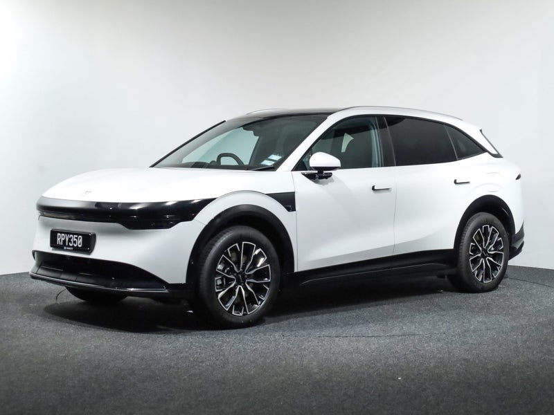 2026 Zeekr 7X LR RWD 100Kwh image 3