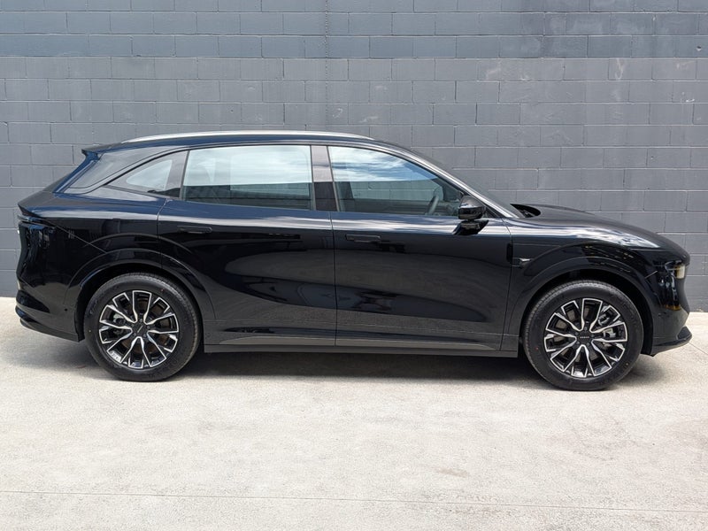 2026 Zeekr 7X RWD image 3