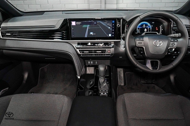 2025 Toyota Camry Hybrid Ascent Sport image 16