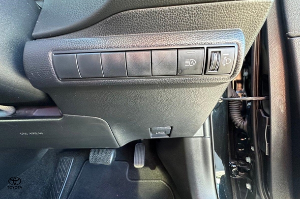 2021 Toyota Corolla ZR image 24