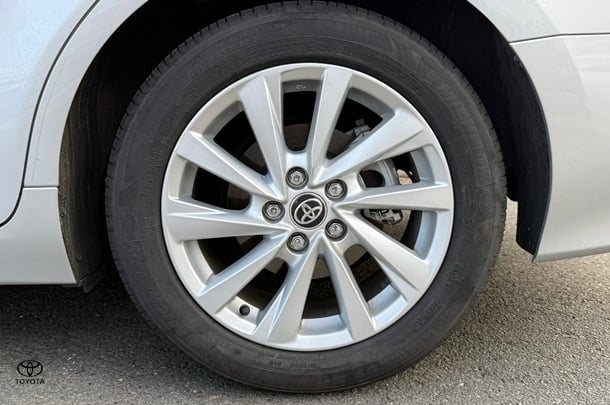 2024 Toyota Camry Ascent image 17
