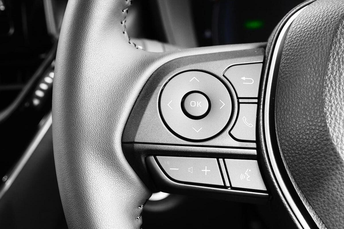 2024 Toyota Corolla SX Hybrid Auto image 12