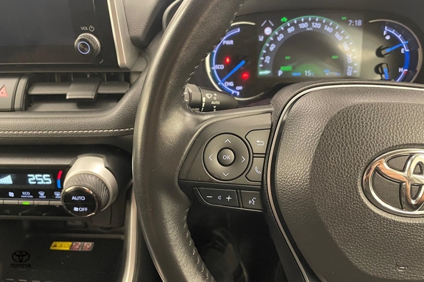 2023 Toyota RAV4 Hybrid GXL-2WD image 25