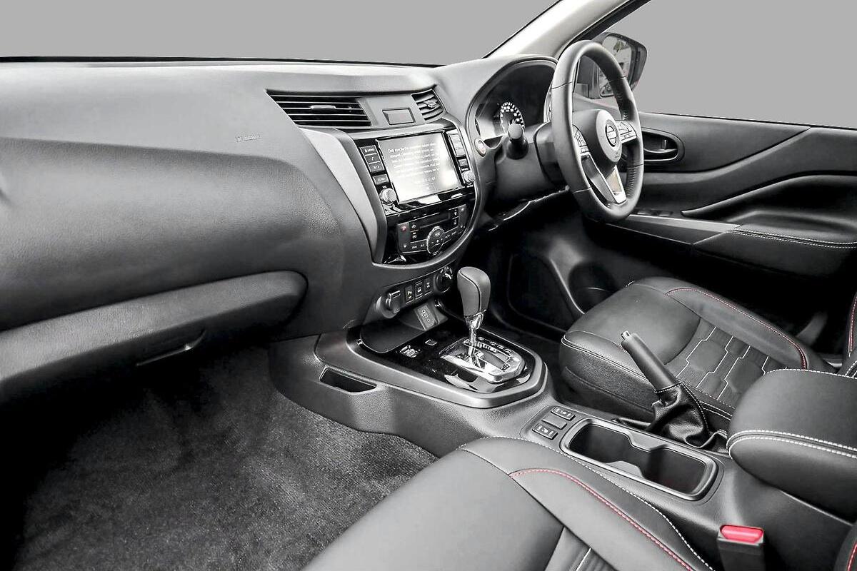 2024 Nissan Navara PRO-4X Warrior D23 Auto 4x4 MY24 Dual Cab image 7