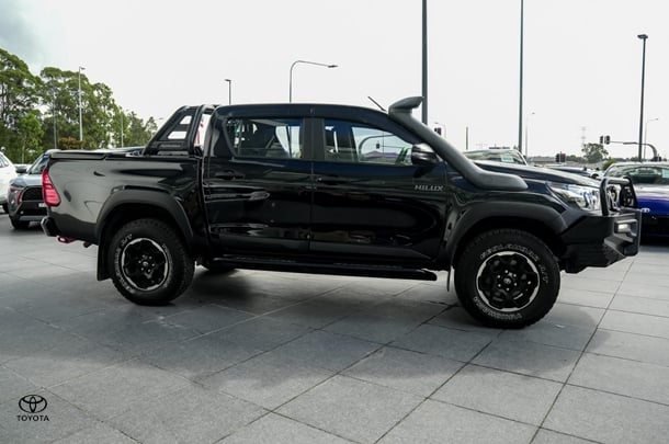 2018 Toyota HILUX Rugged image 4