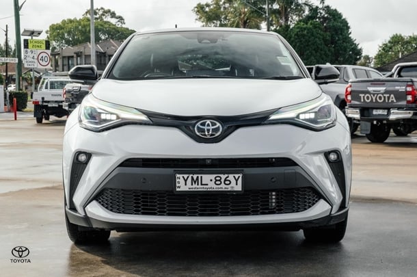 2023 Toyota C-HR Koba 2WD image 4