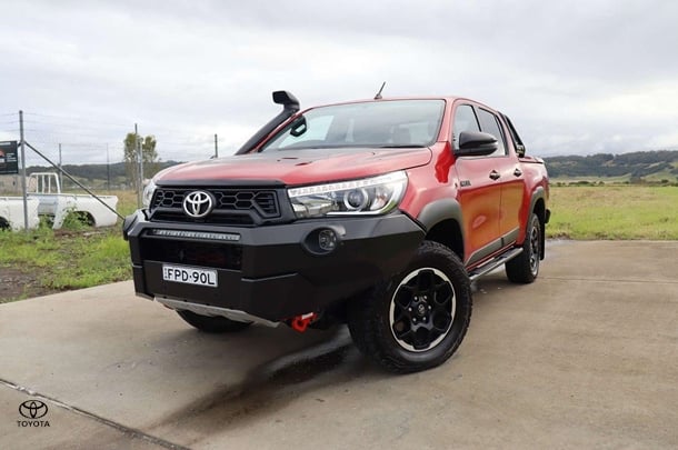 2018 Toyota Hilux 4x4 Rugged X image 3