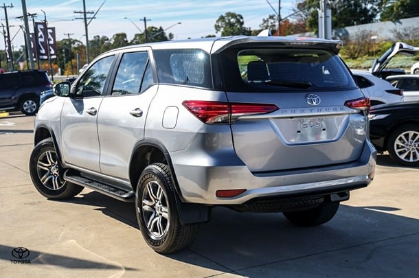 2024 Toyota Fortuner GX image 2