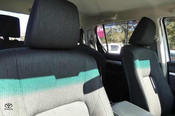 2018 Toyota Hilux SR5 image 19