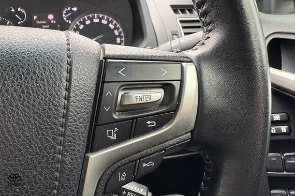 2021 Toyota Prado VX image 20