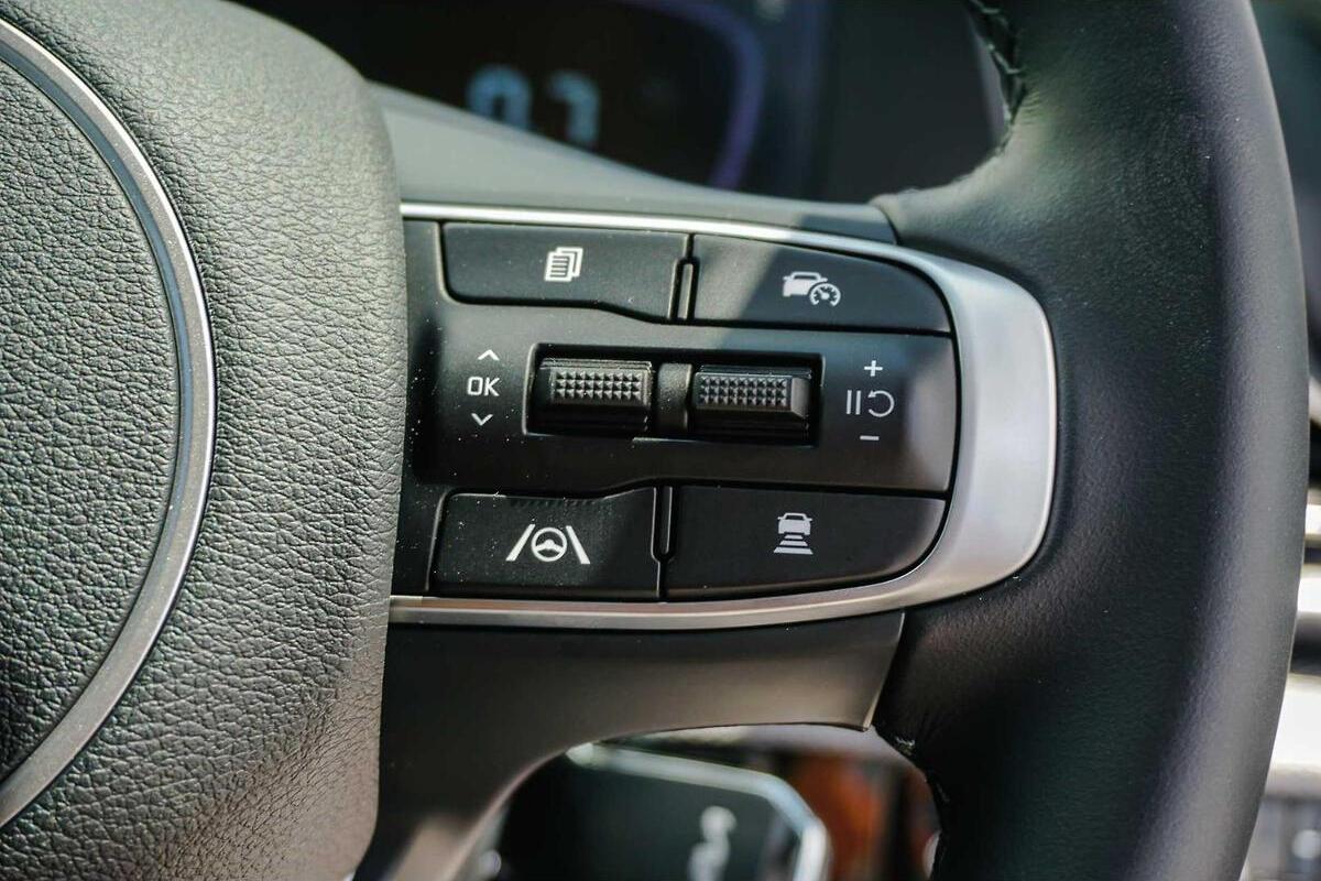 2025 Kia Sportage S Manual FWD MY25 image 11