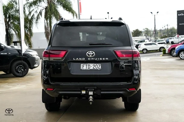 2022 Toyota Landcruiser Sahara image 5