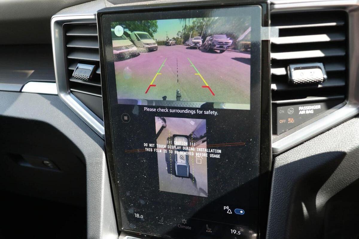 2024 Volkswagen Amarok TDI600 Style NF Auto 4MOTION Perm MY24 Dual Cab image 11