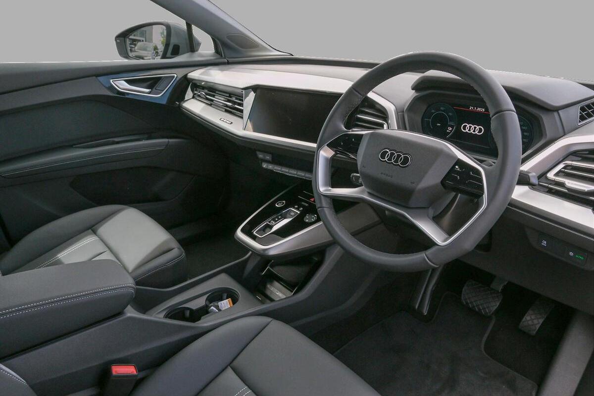 2025 Audi Q4 e-tron 45 Auto MY25 image 6
