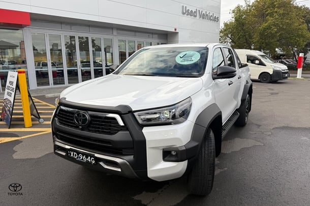 2024 Toyota Hilux 4x4 Rogue image 2