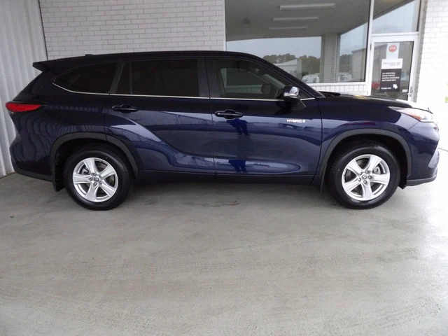 2022 Toyota Kluger Hybrid GX AWD image 4
