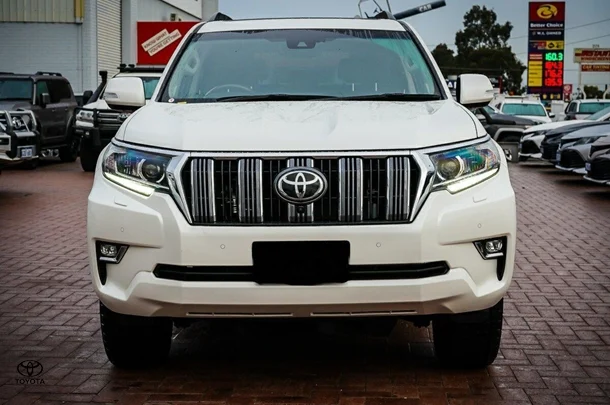 2021 Toyota Prado Kakadu image 3