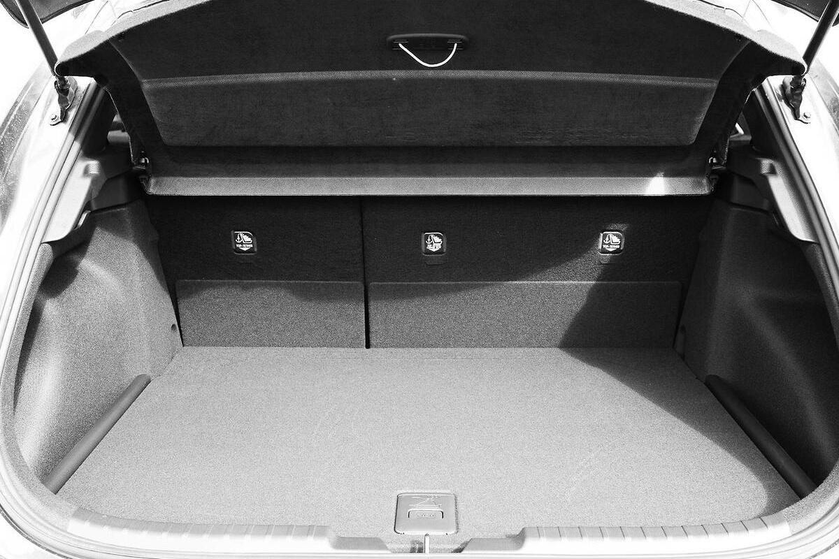 2024 Toyota Corolla SX Hybrid Auto image 8