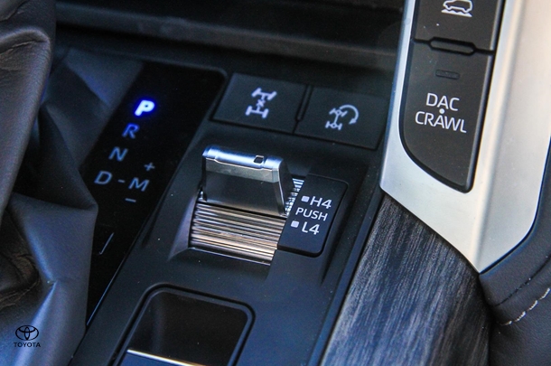 2024 Toyota Landcruiser Sahara image 19