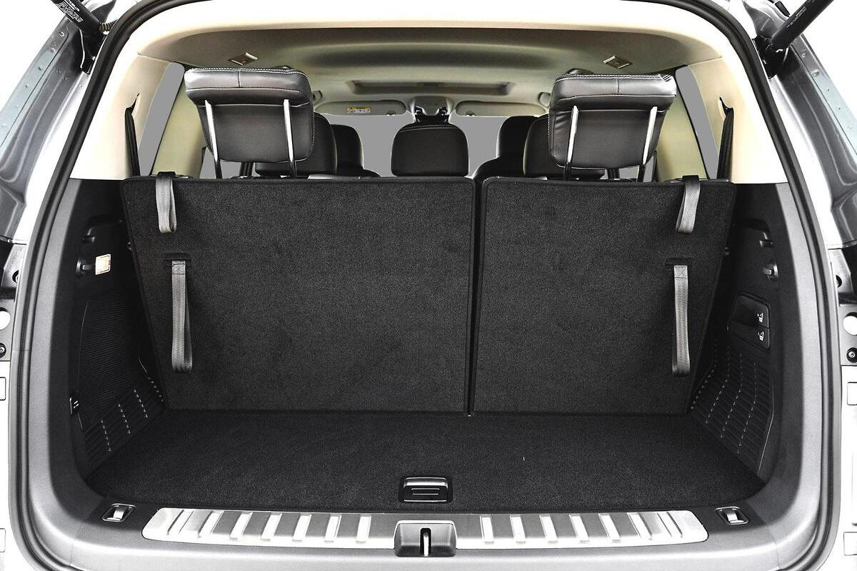 2024 LDV D90 Executive Auto 4x4 image 8