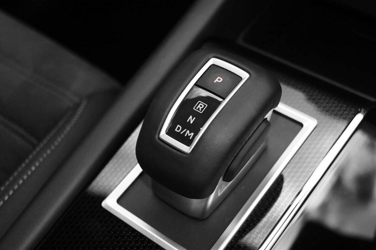 2024 Mitsubishi Outlander Black Edition ZM Auto 2WD MY24 image 17