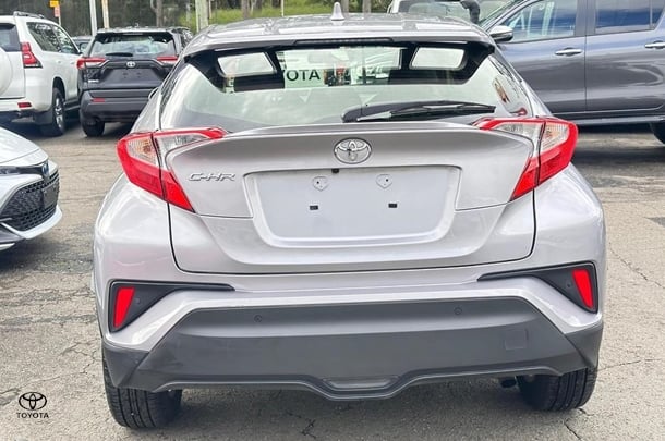 2022 Toyota C-HR GXL-2WD image 5