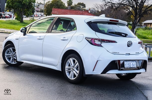 2021 Toyota Corolla Ascent Sport image 2