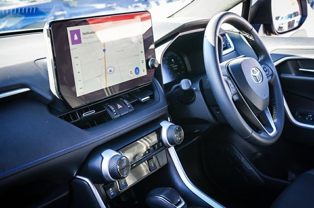2024 Toyota RAV4 Hybrid XSE 2WD image 25