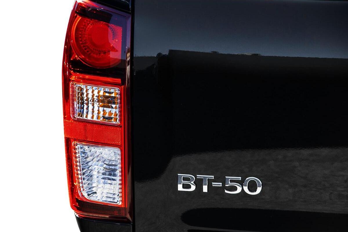 2024 Mazda BT-50 XT TF Auto 4x2 Dual Cab image 16