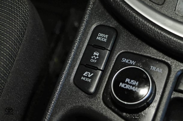 2021 Toyota Yaris Cross Hybrid GX image 17