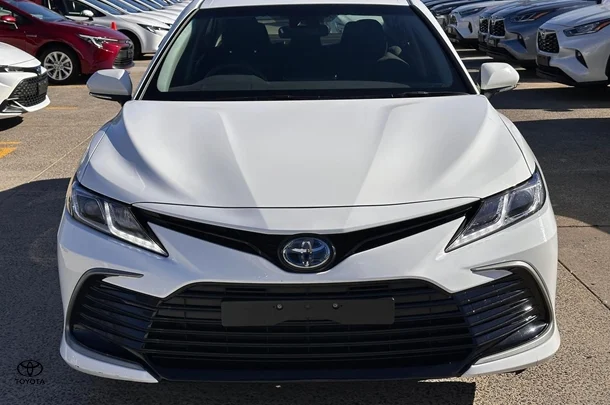 2023 Toyota Camry Hybrid Ascent image 4