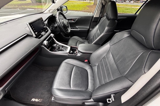 2021 Toyota RAV4 Cruiser 2WD image 14