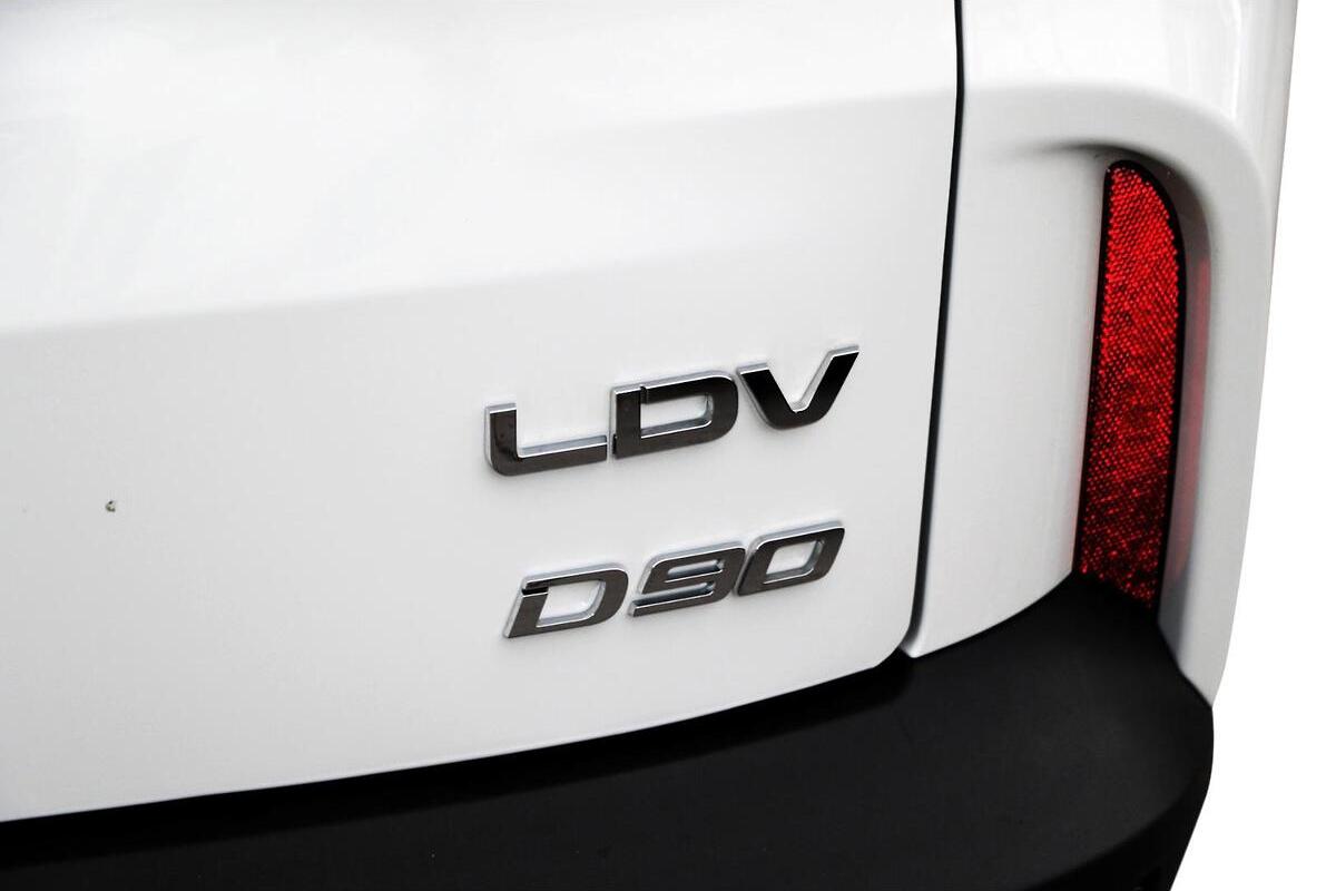 2024 LDV D90 Executive Auto image 12