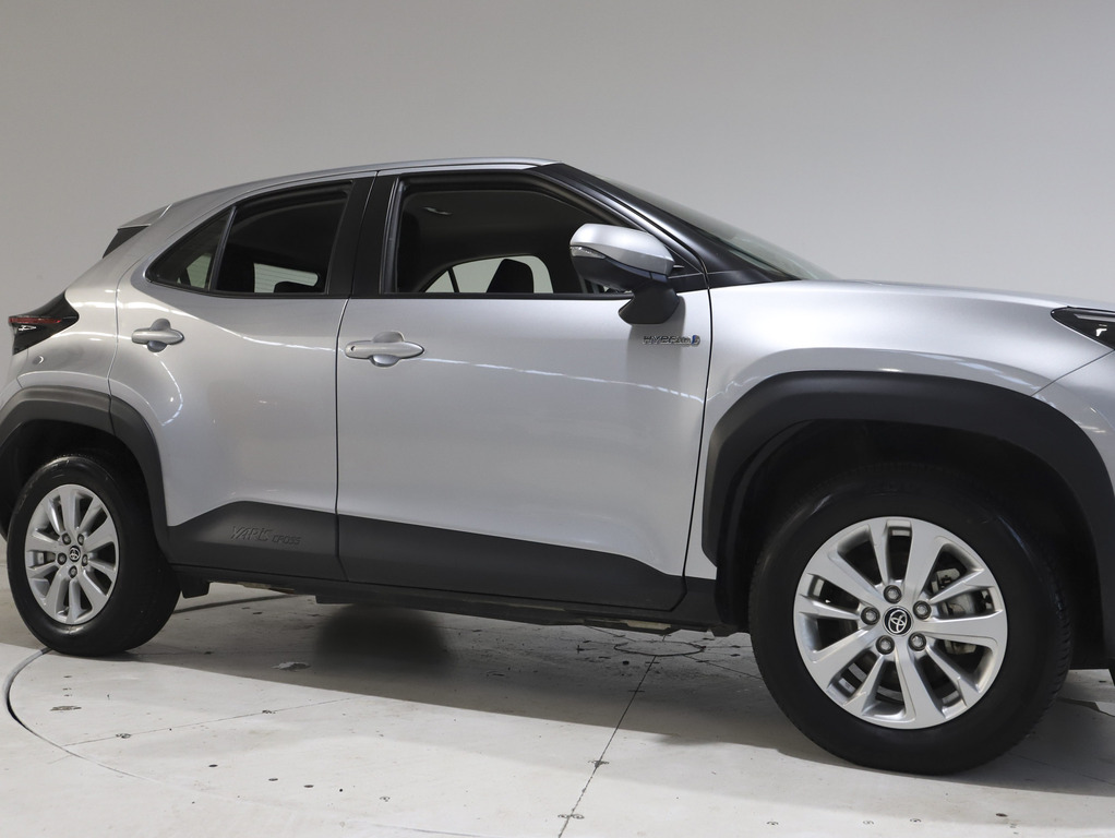 2022 Toyota Yaris Cross Hybrid GX image 23