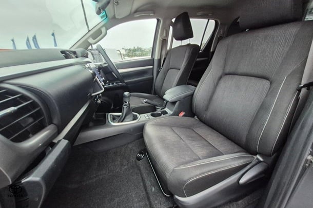 2021 Toyota Hilux SR5 image 22