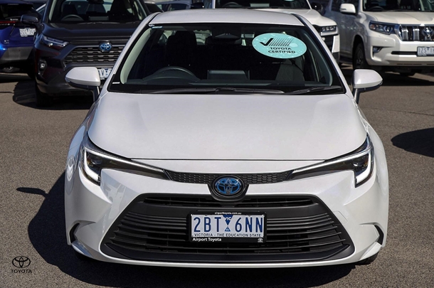 2024 Toyota Corolla Sedan Hybrid Ascent Sport image 9