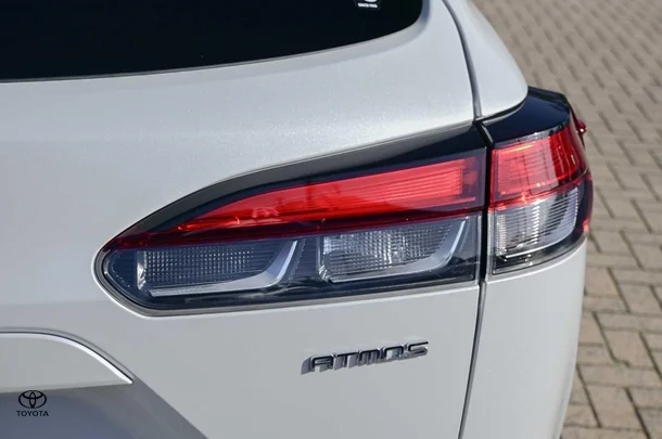 2023 Toyota Corolla Cross Atmos image 13