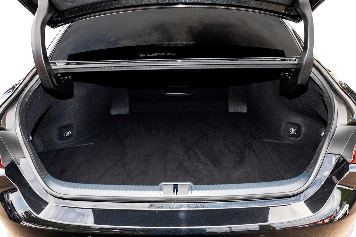 2024 Lexus ES ES300h F Sport Auto image 8
