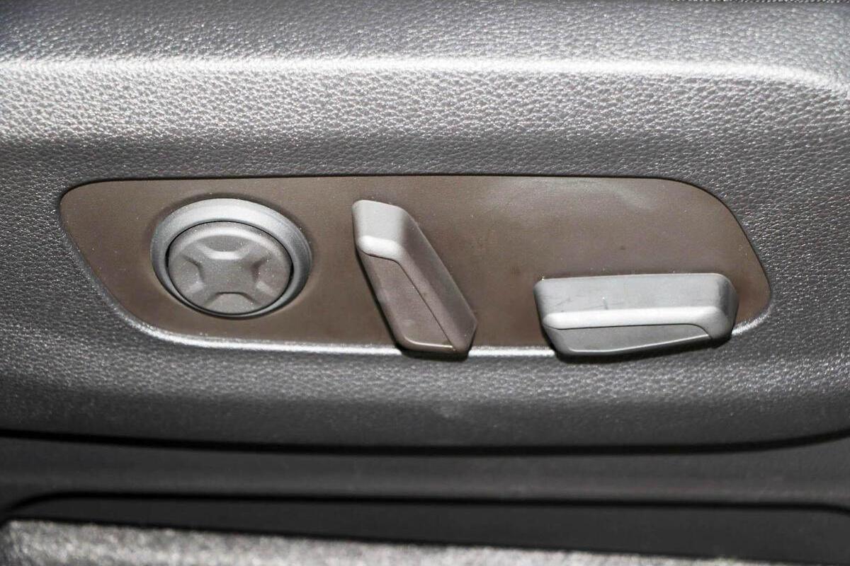 2024 Kia Carnival GT-Line Auto MY25 image 15