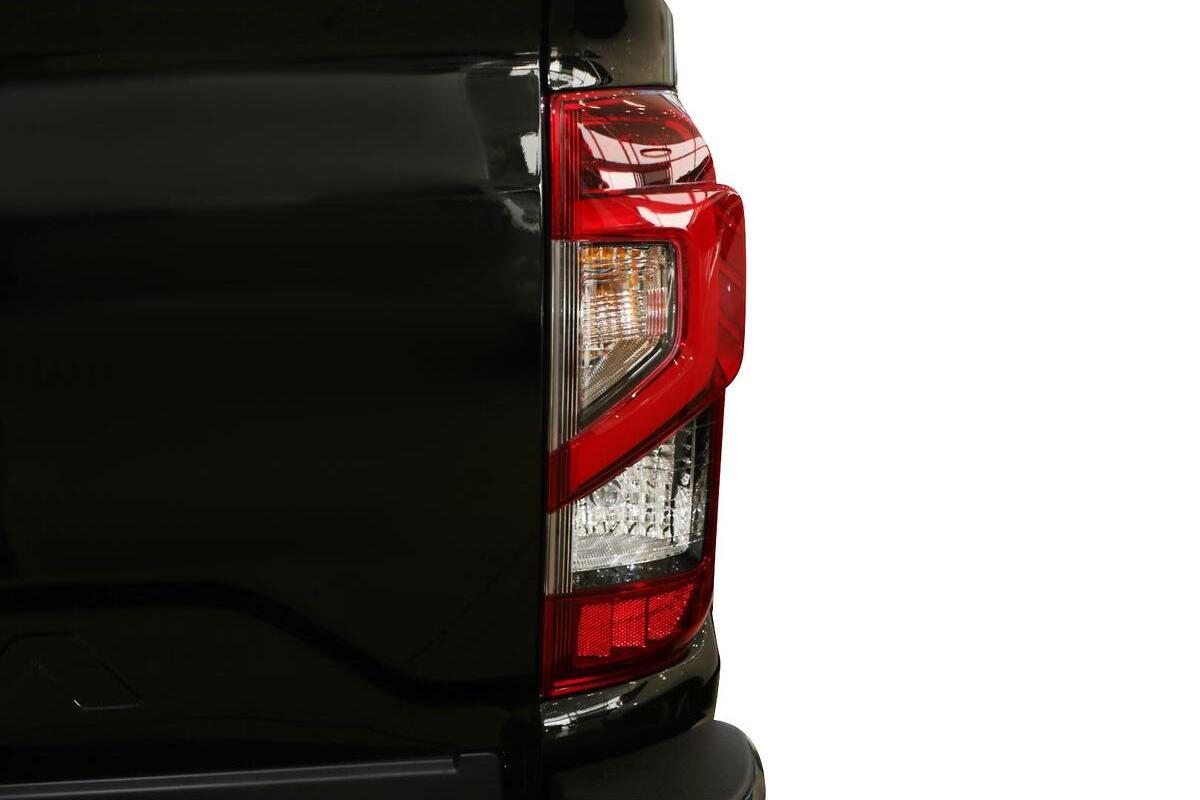 2024 Nissan Navara ST-X D23 Manual 4x4 MY24 Dual Cab image 5