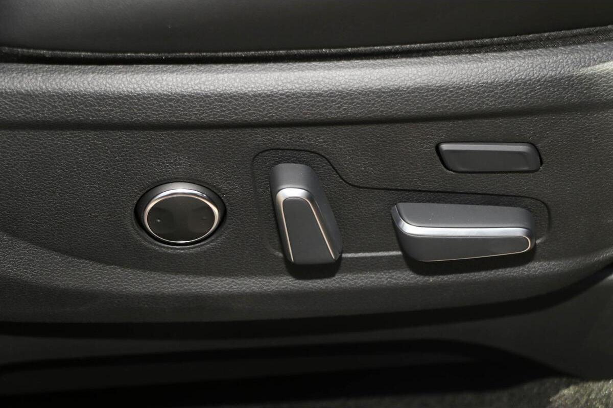 2024 Hyundai Palisade Calligraphy Black Ink Auto 2WD MY25 image 13