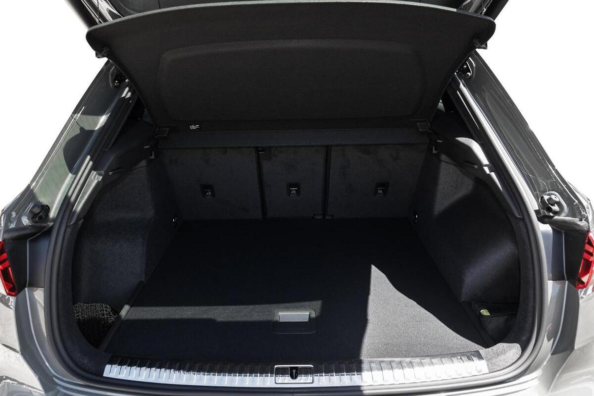 2025 Audi Q3 40 TFSI S Line Auto quattro MY25 image 9