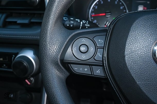 2019 TOYOTA RAV4 GX-2WD image 12