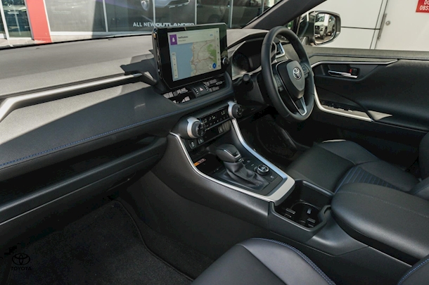 2023 Toyota RAV4 XSE image 8