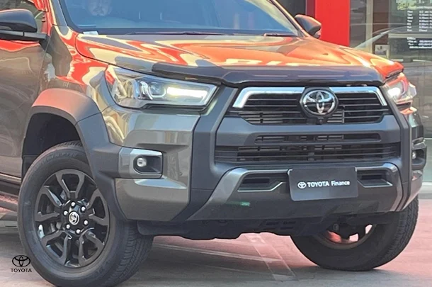 2023 Toyota Hilux 4x4 Rogue image 2