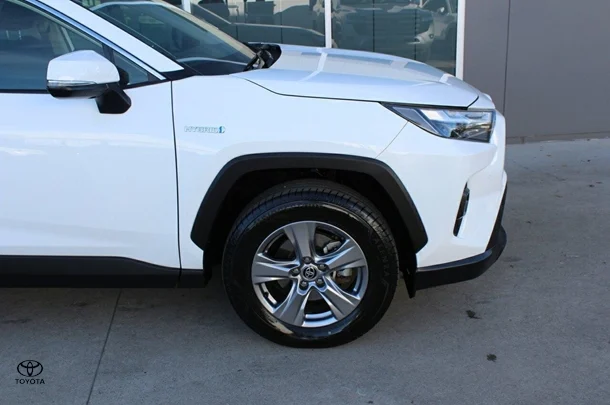 2022 Toyota RAV4 Hybrid GX AWD image 4