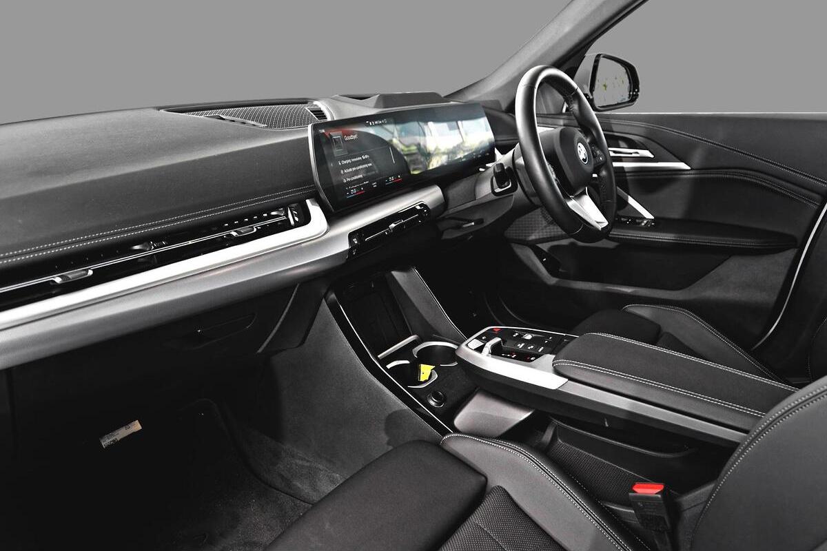 2024 BMW iX1 xDrive30 xLine U11 Auto AWD image 7