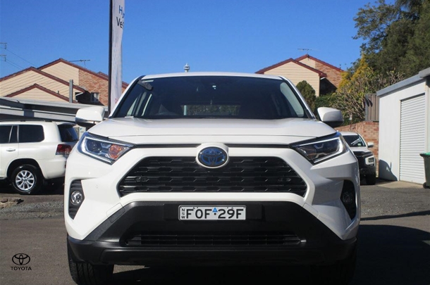2019 Toyota Rav4 Hybrid GX AWD image 3