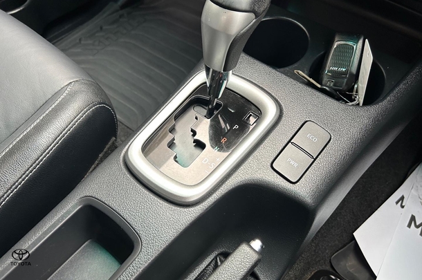 2022 Toyota Hilux 4x4 SR5 image 45