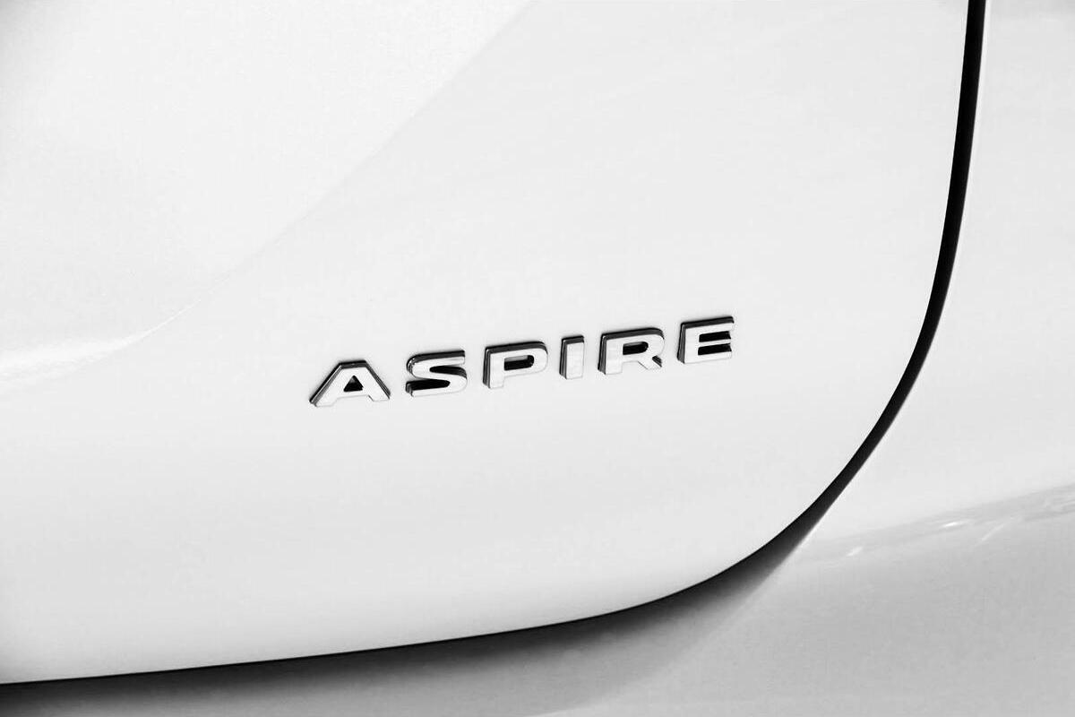 2024 Mitsubishi Outlander Aspire ZM Auto AWD MY24 image 12